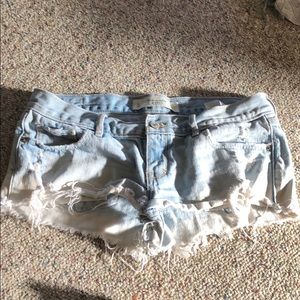 ✨ Abercrombie & Fitch Jean Shorts ✨